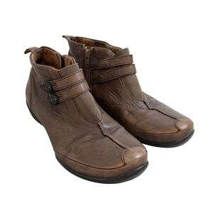 Taos Ovation Brown Leather Ankle Boots Size 7 EUR 38 Comfort Lagenlook Boho
